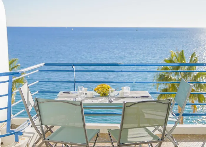 Appartement Bord De Mer- -antibes Juan *