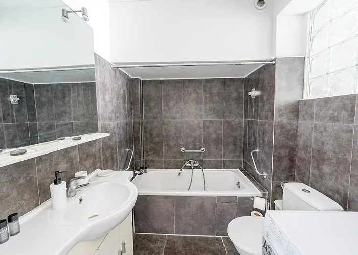 Bord De Mer- -antibes Juan Appartement