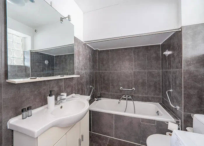 Bord De Mer- -antibes Juan *